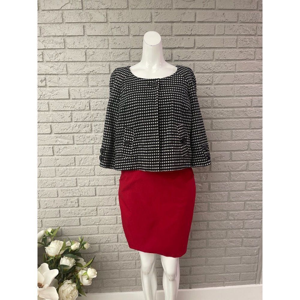Ann Taylor LOFT Black & White Cropped Jacket Size M